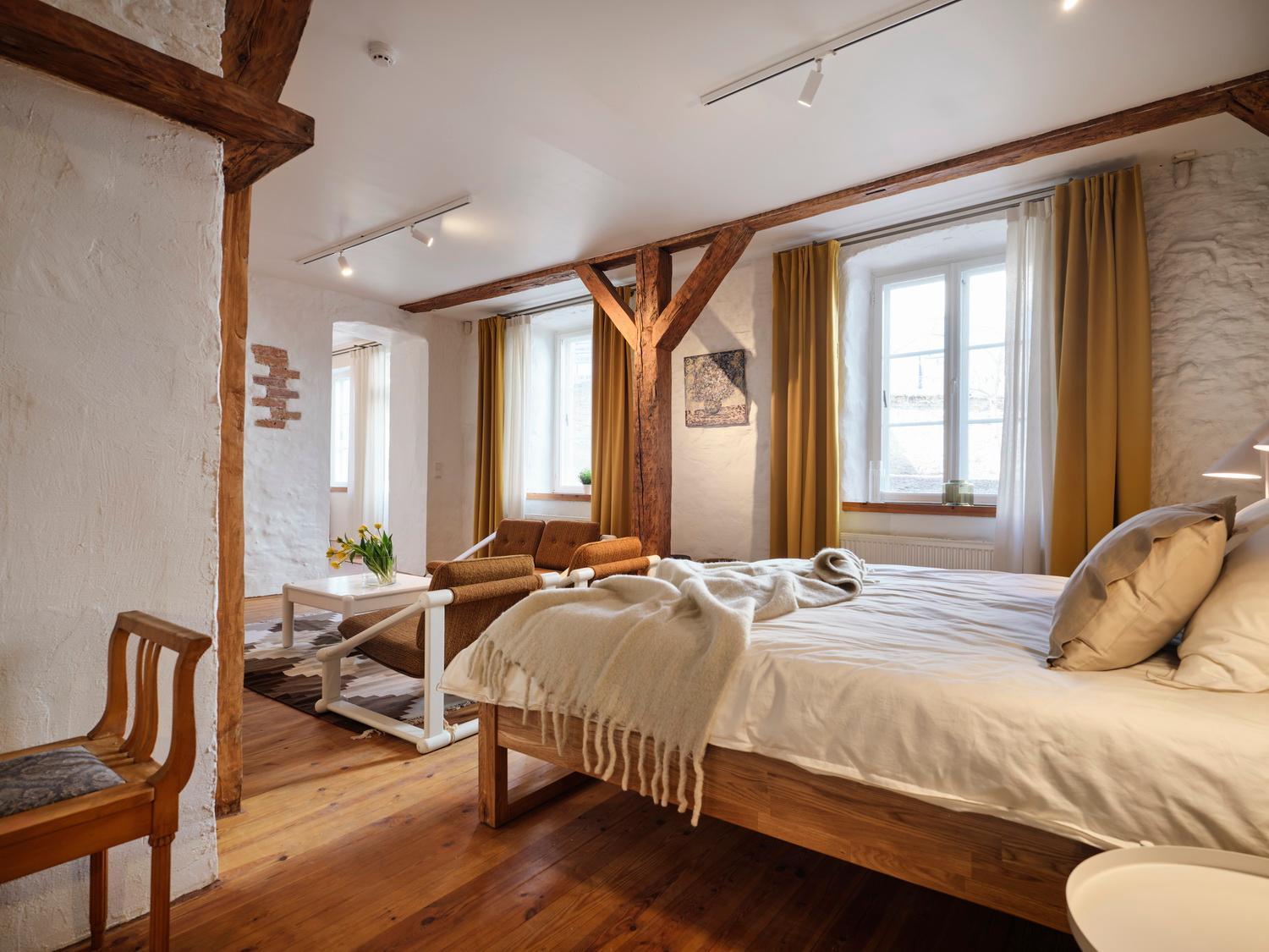 Historic Apartment With Private Garden In Old Town Tallin Exterior foto